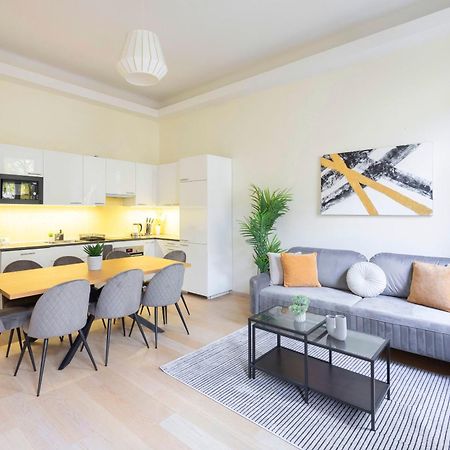 Exclusive & Spacious Central Residence W/ 4Bedrm 2Bathrm Boedapest Buitenkant foto