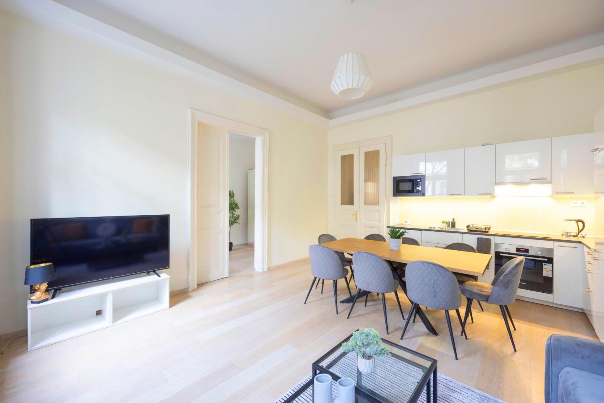 Exclusive & Spacious Central Residence W/ 4Bedrm 2Bathrm Boedapest Buitenkant foto