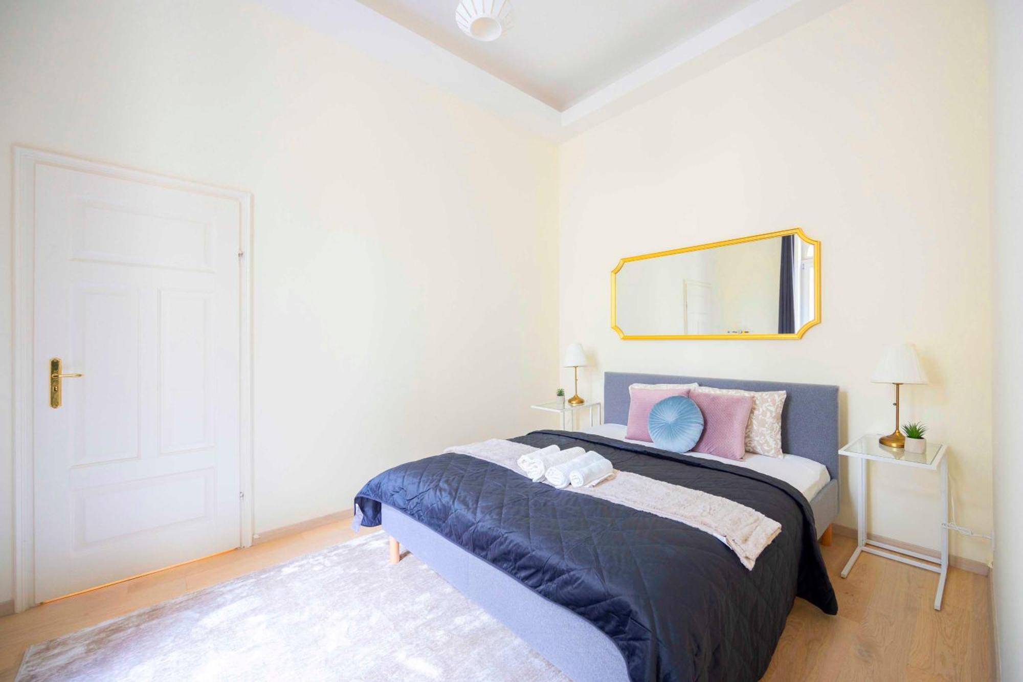 Exclusive & Spacious Central Residence W/ 4Bedrm 2Bathrm Boedapest Buitenkant foto